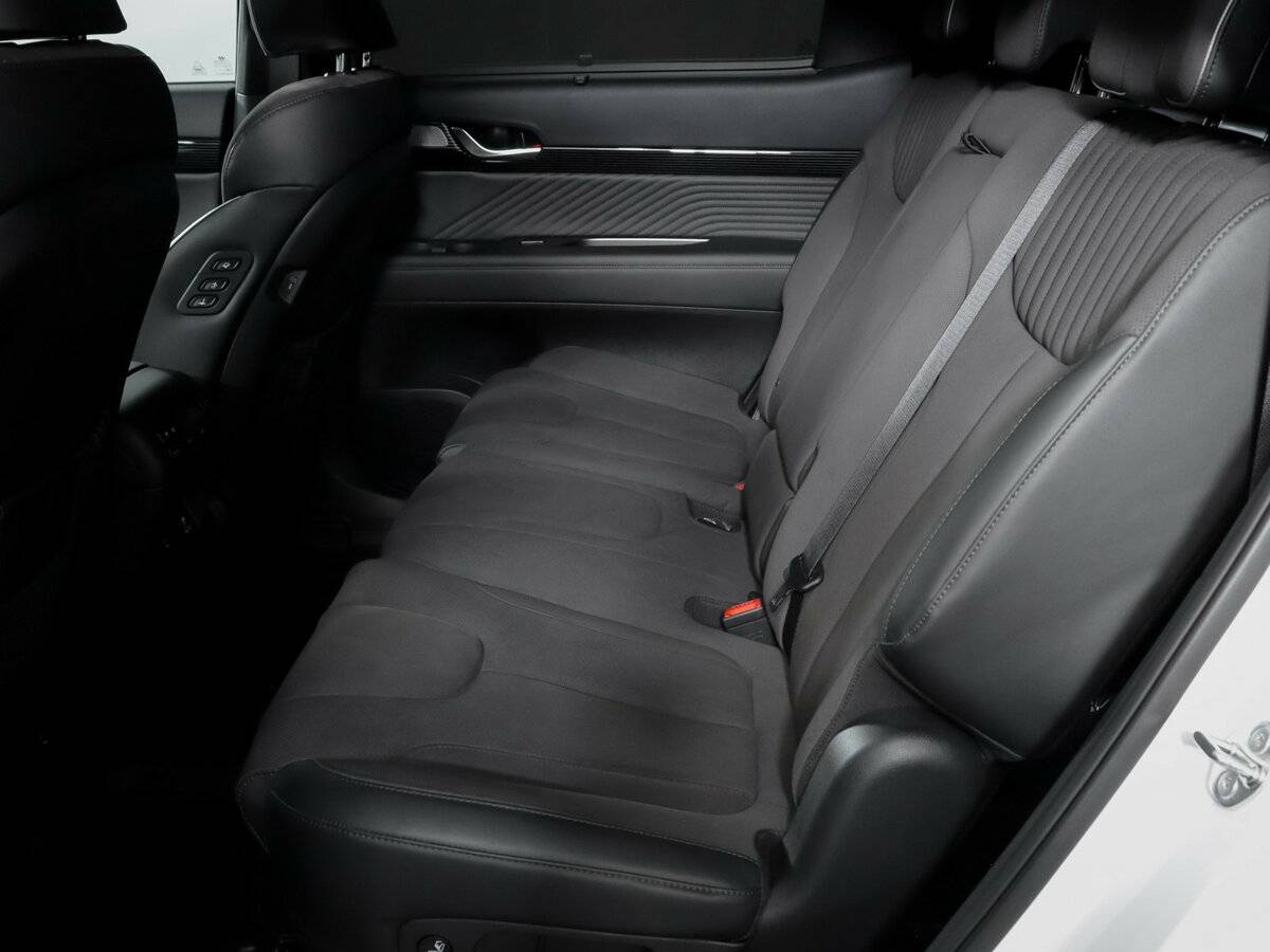 Hyundai Palisade с пробегом — 2024 год. Фото: #9