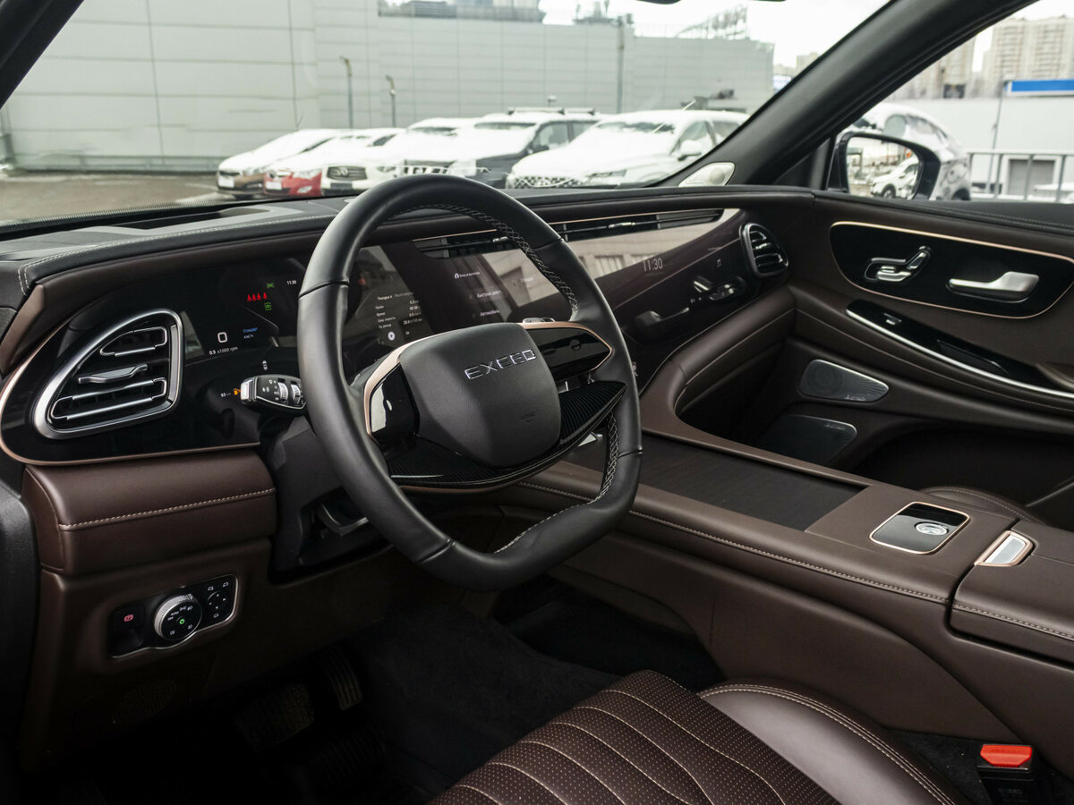 EXEED VX с пробегом — 2023 год. Фото: #9