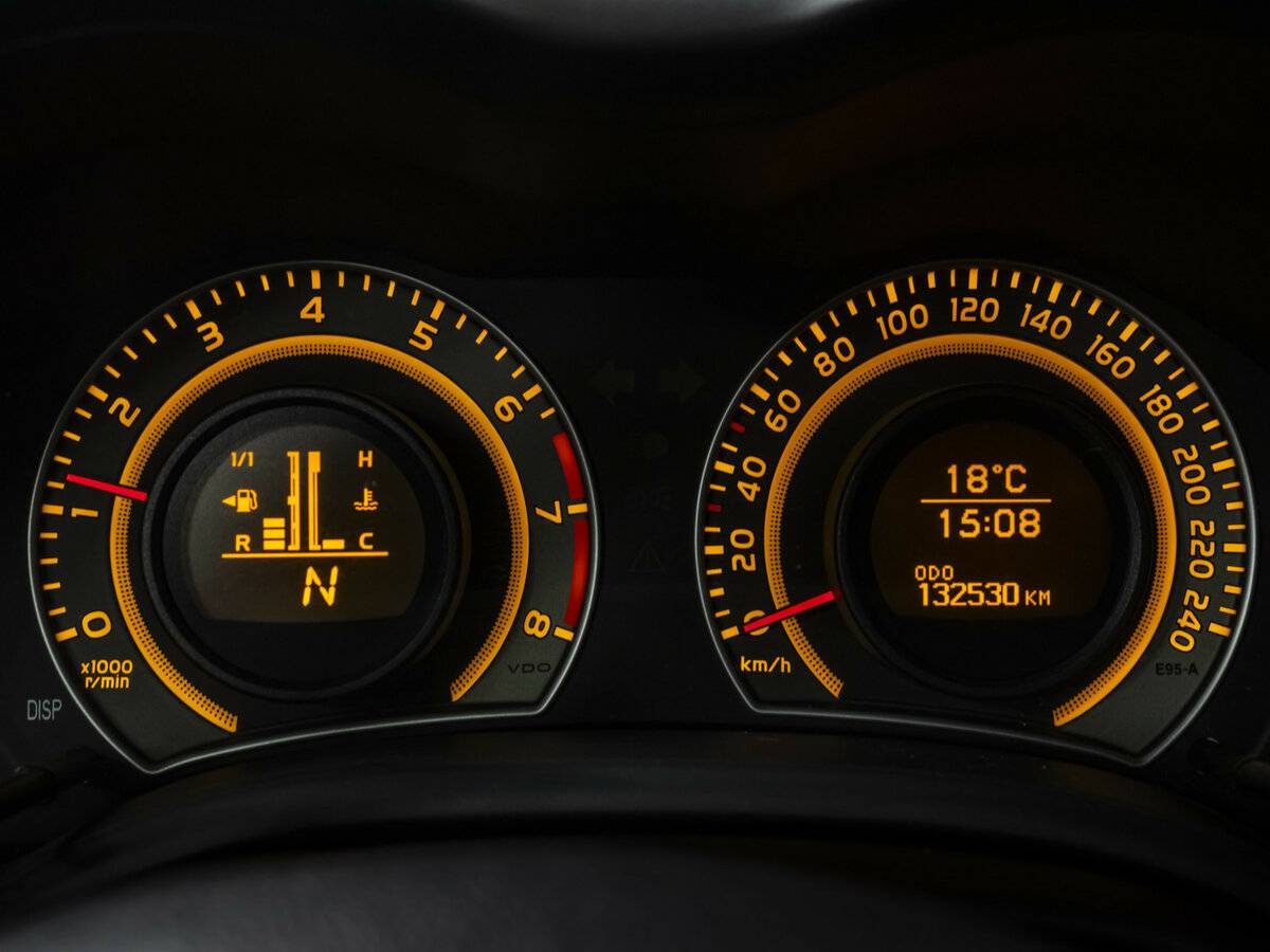 Toyota Corolla с пробегом — 2008 год. Фото: #9