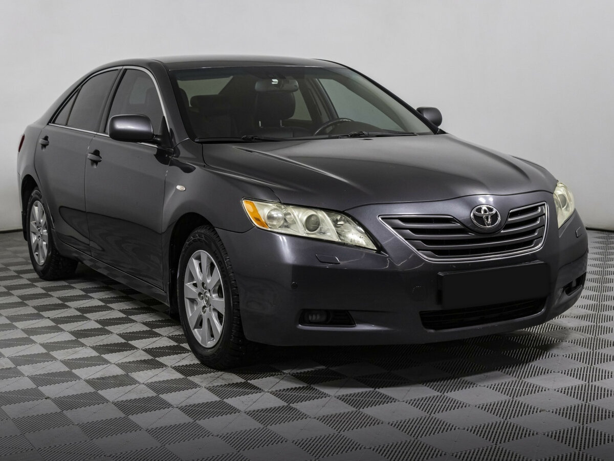 Toyota Camry с пробегом — 2007 год. Фото: #2