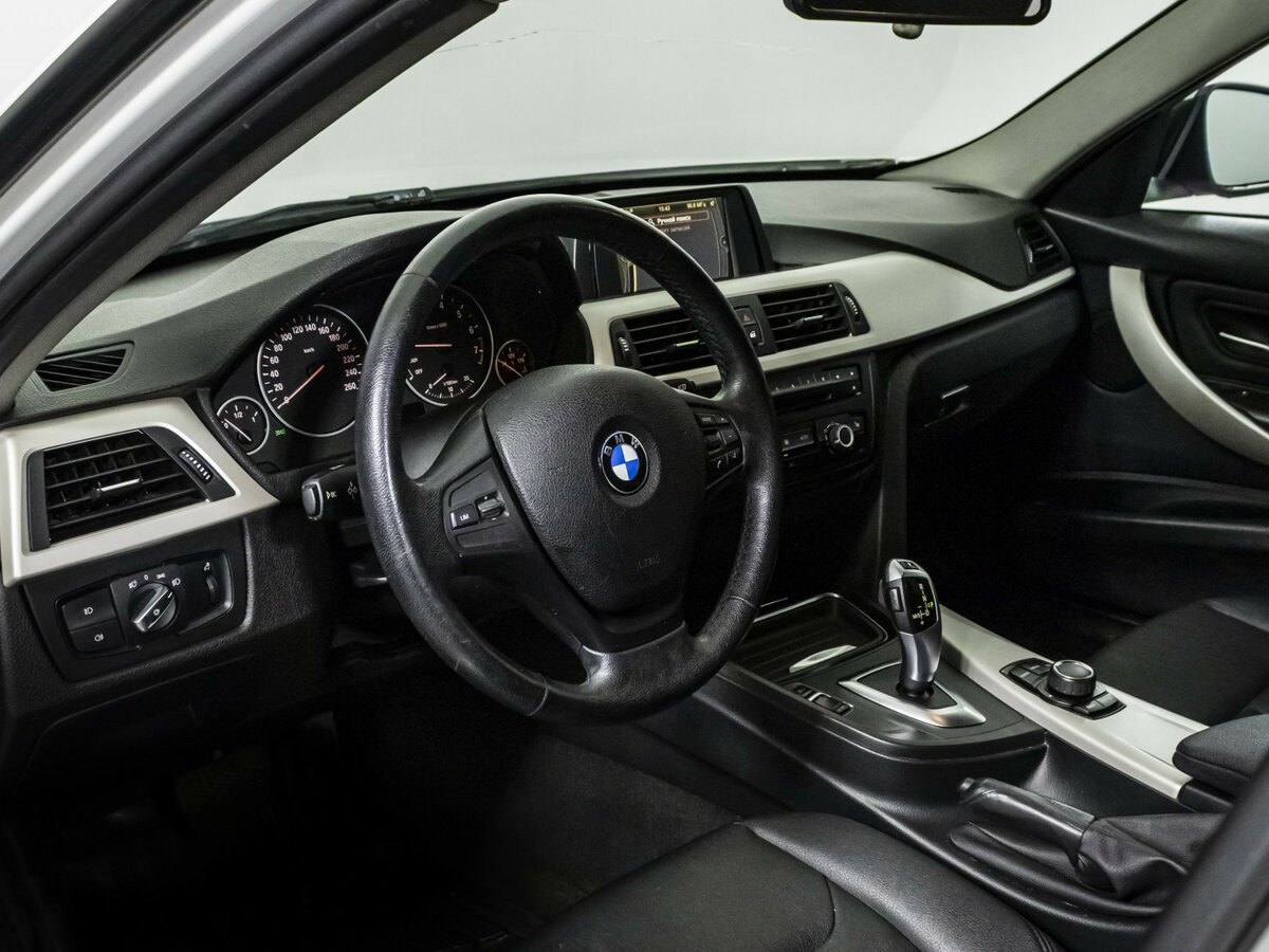 BMW 3 серии с пробегом — 2014 год. Фото: #6