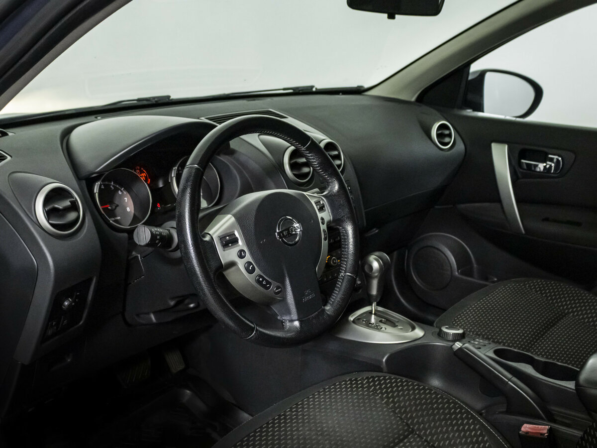 Nissan Qashqai+2 с пробегом — 2009 год. Фото: #8