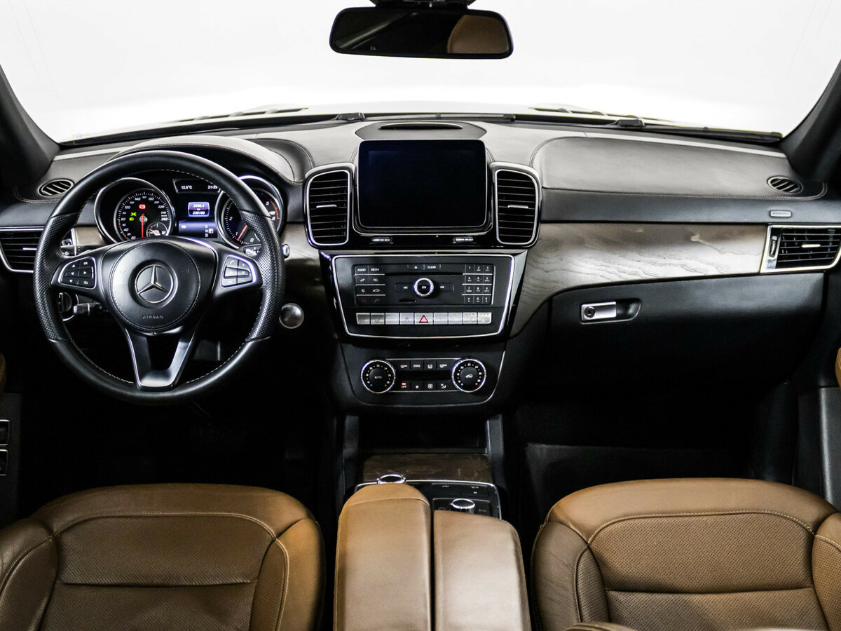 Mercedes-Benz GLS с пробегом — 2017 год. Фото: #8