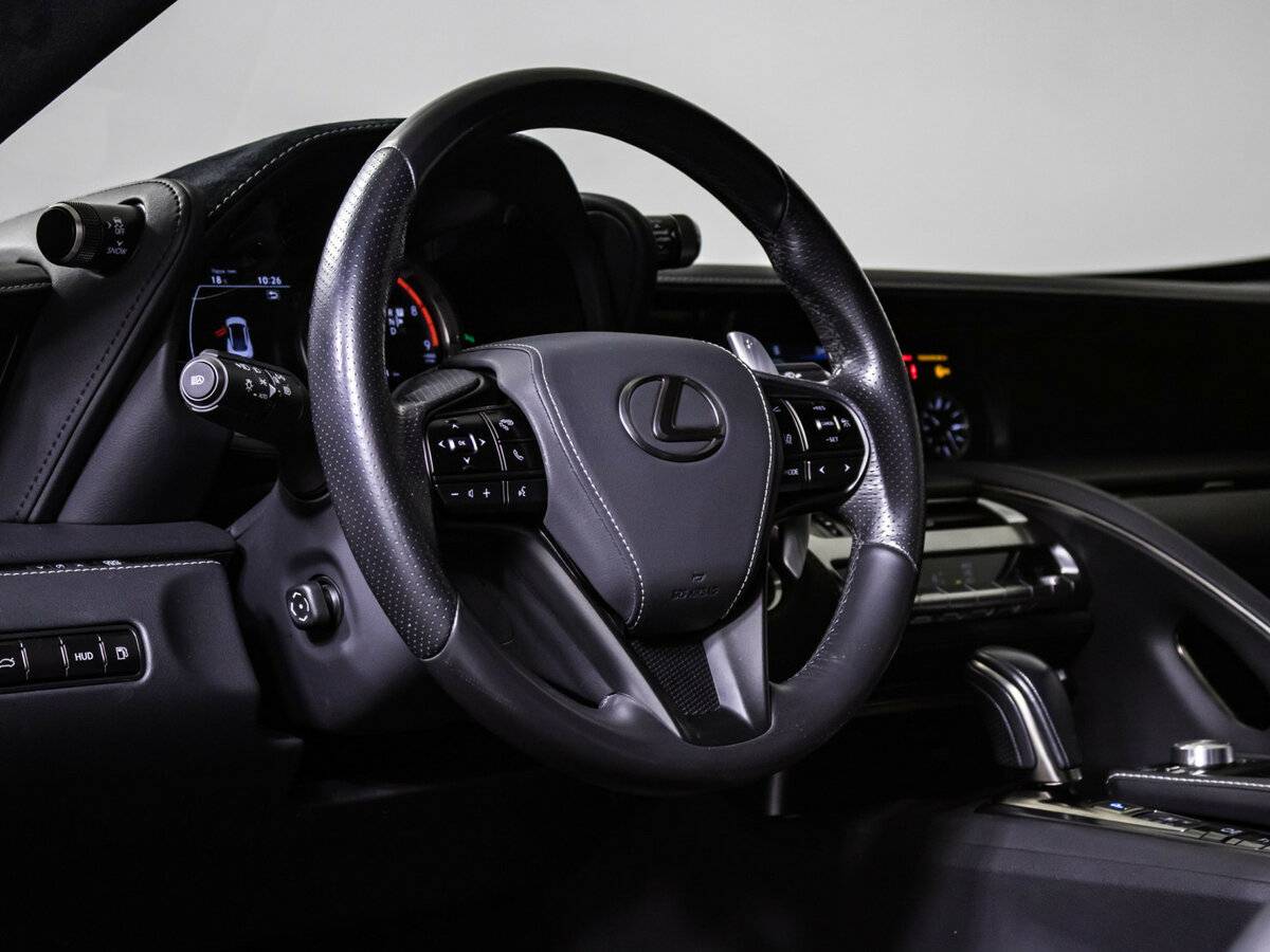 Lexus LC с пробегом — 2020 год. Фото: #12