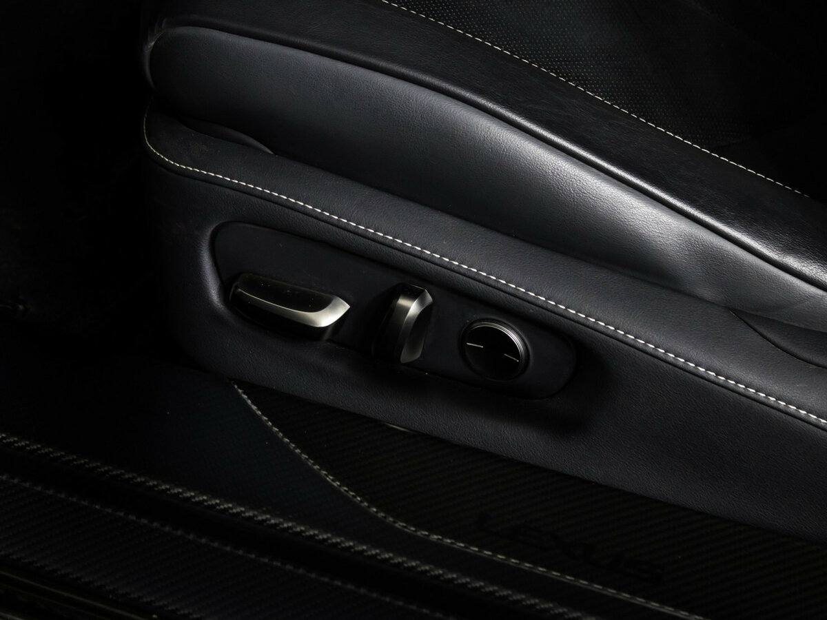 Lexus LC с пробегом — 2020 год. Фото: #16