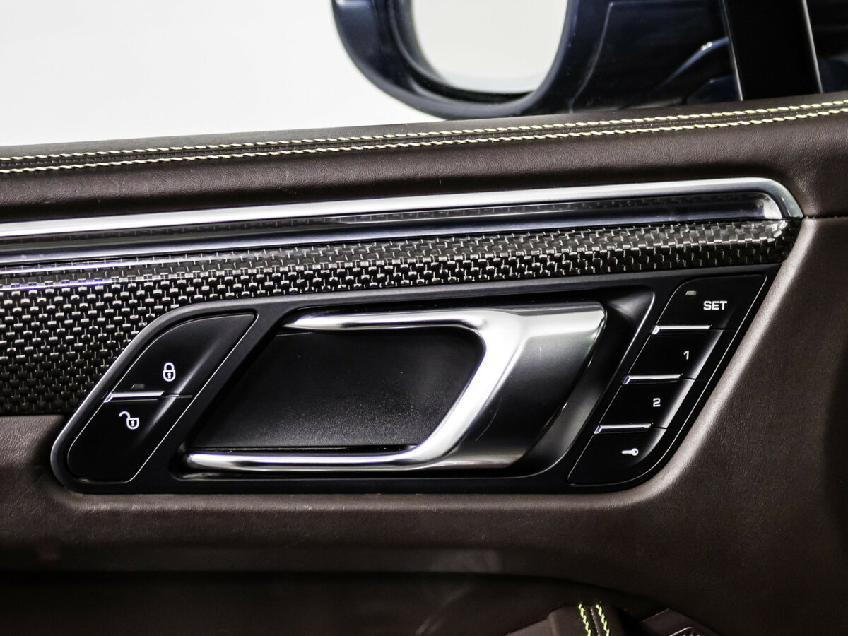 Porsche Macan с пробегом — 2015 год. Фото: #19