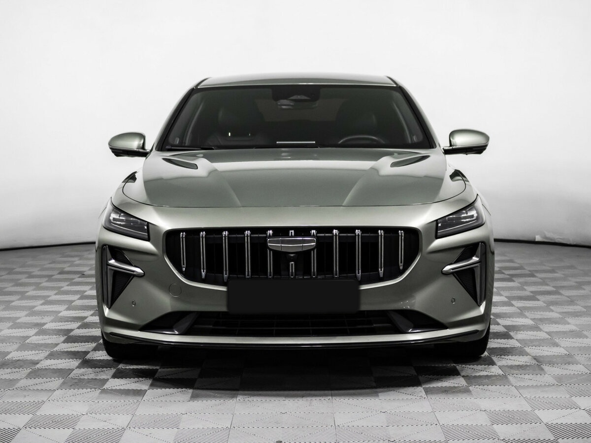 Geely Preface с пробегом — 2024 год. Фото: #1