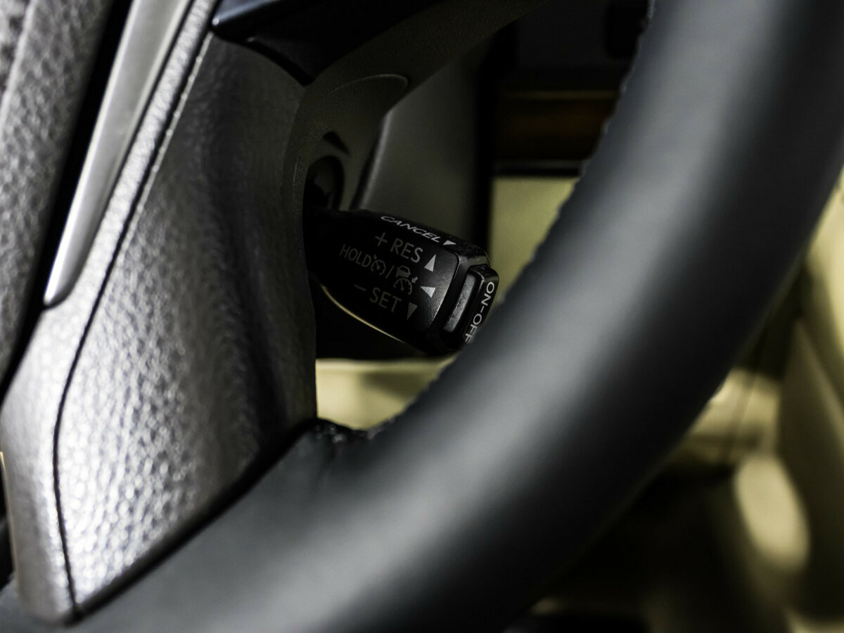 Toyota Land Cruiser с пробегом — 2016 год. Фото: #23