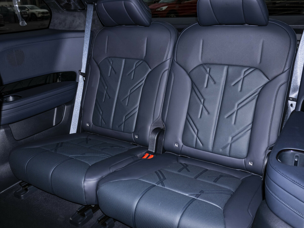 Zeekr 9X с пробегом — 2025 год. Фото: #19