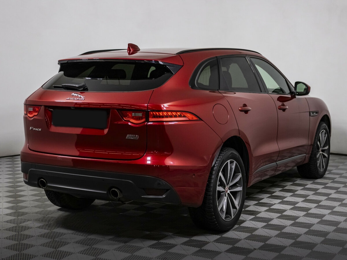 Jaguar F-Pace с пробегом — 2016 год. Фото: #3