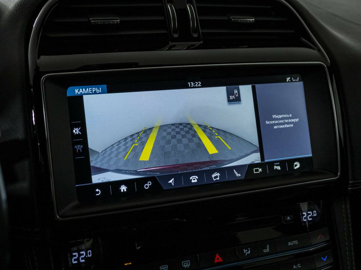 Jaguar F-Pace с пробегом — 2016 год. Фото: #13