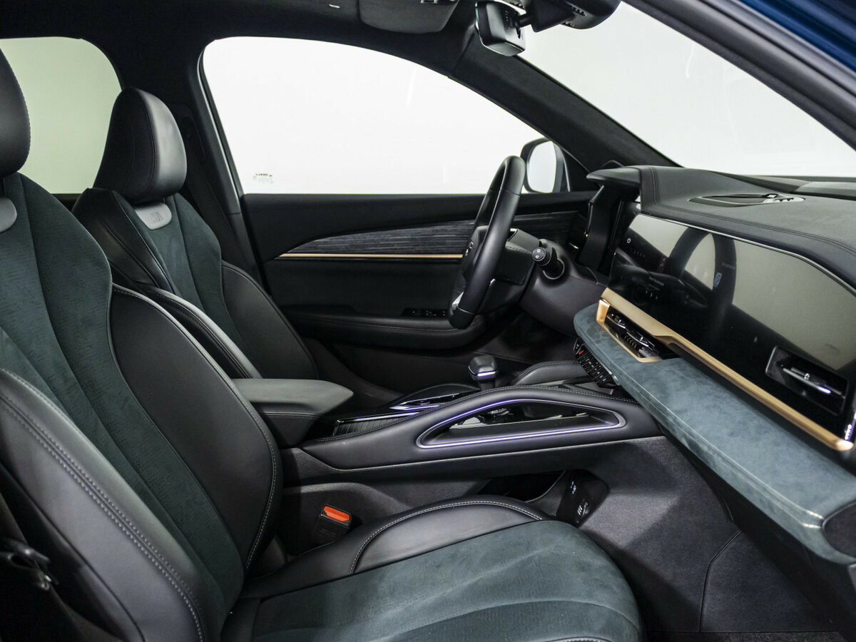 Geely Monjaro с пробегом — 2023 год. Фото: #7