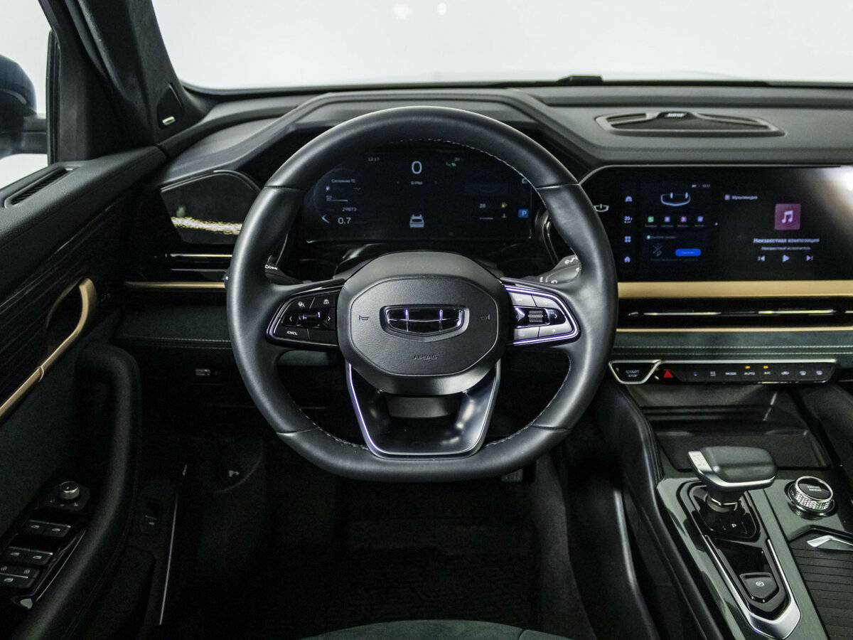 Geely Monjaro с пробегом — 2023 год. Фото: #9