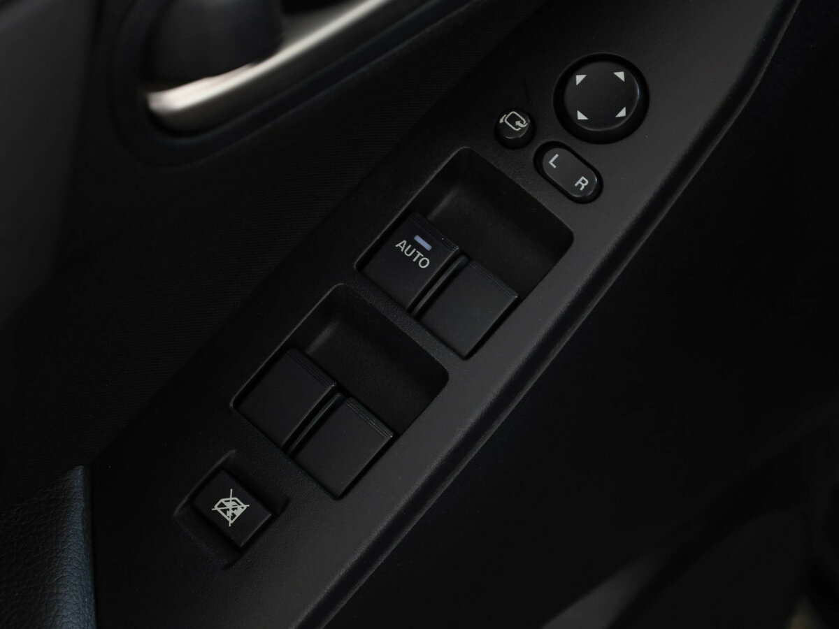 Mazda 3 с пробегом — 2011 год. Фото: #10