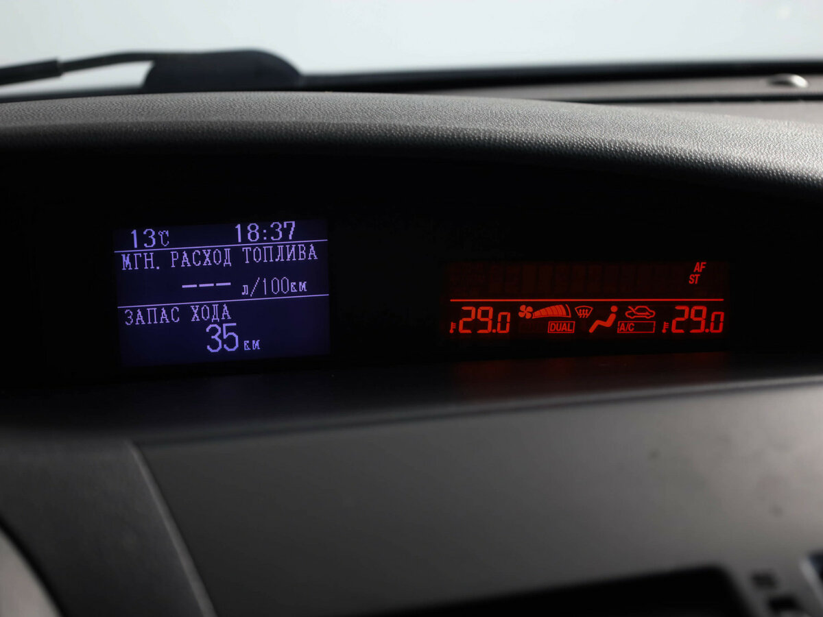 Mazda 3 с пробегом — 2011 год. Фото: #11