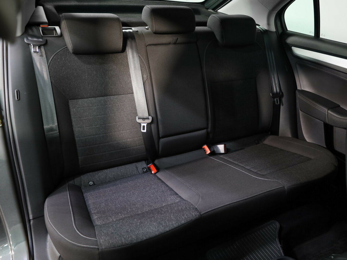 Skoda Rapid с пробегом — 2020 год. Фото: #22