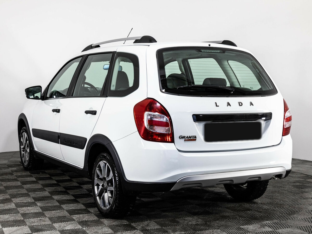 Lada (ВАЗ) Granta с пробегом — 2023 год. Фото: #5