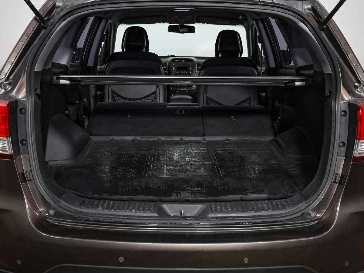 Kia Sorento с пробегом — 2013 год. Фото: #25