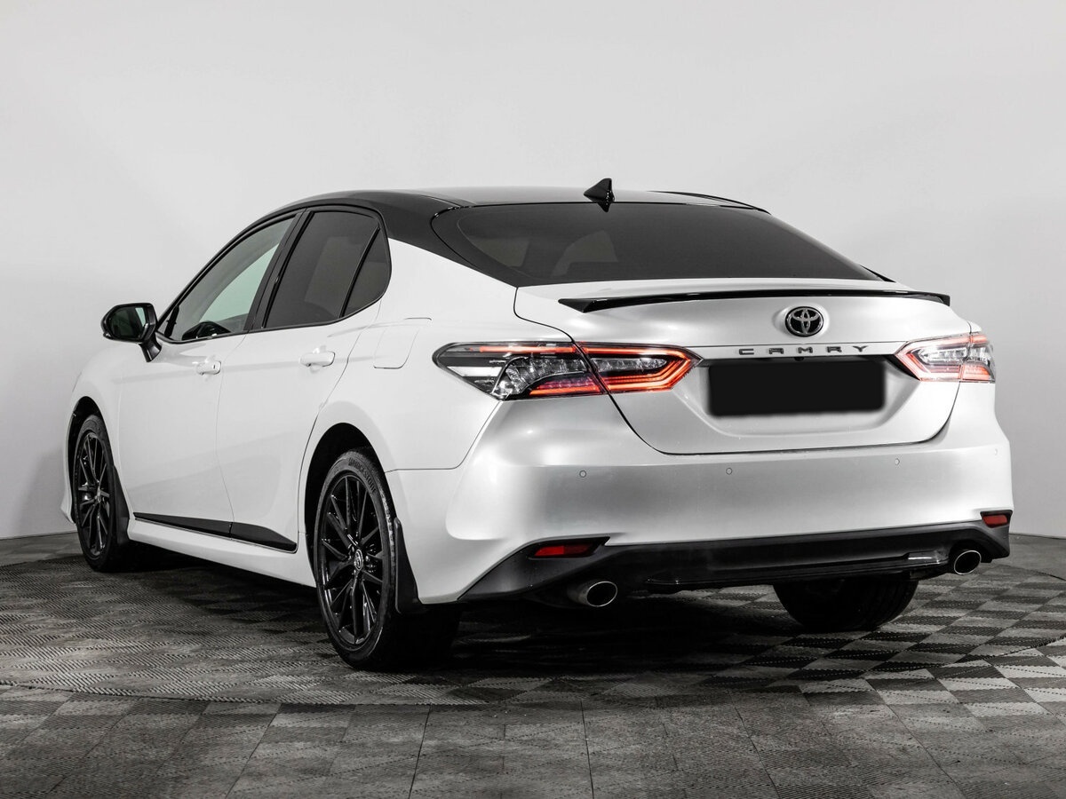 Toyota Camry с пробегом — 2021 год. Фото: #5