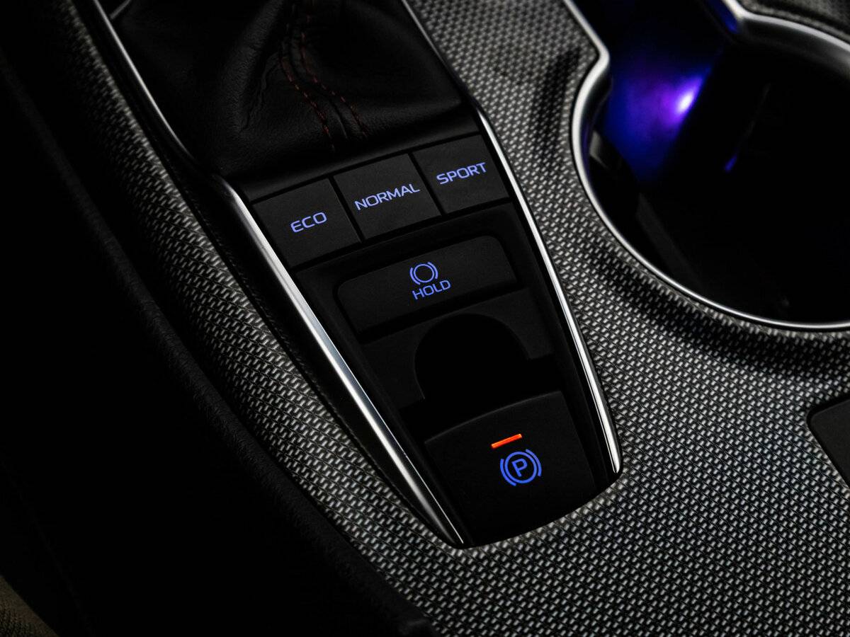 Toyota Camry с пробегом — 2021 год. Фото: #13