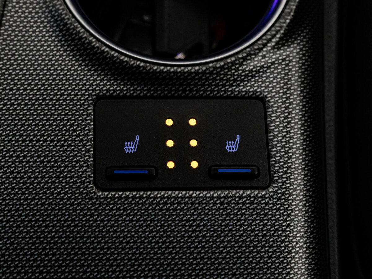 Toyota Camry с пробегом — 2021 год. Фото: #14