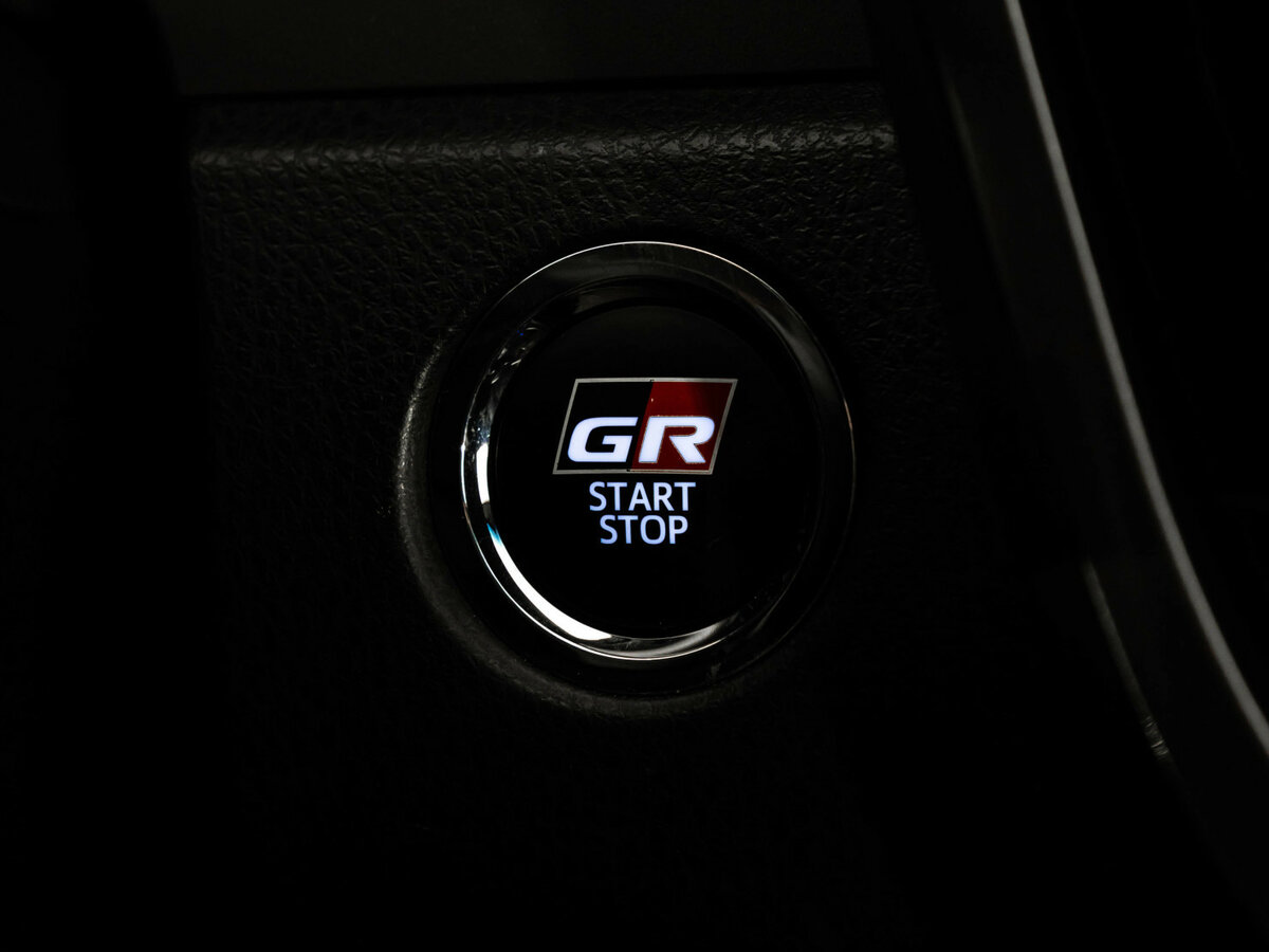 Toyota Camry с пробегом — 2021 год. Фото: #16