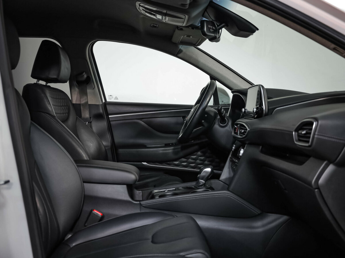 Hyundai Santa Fe с пробегом — 2020 год. Фото: #23