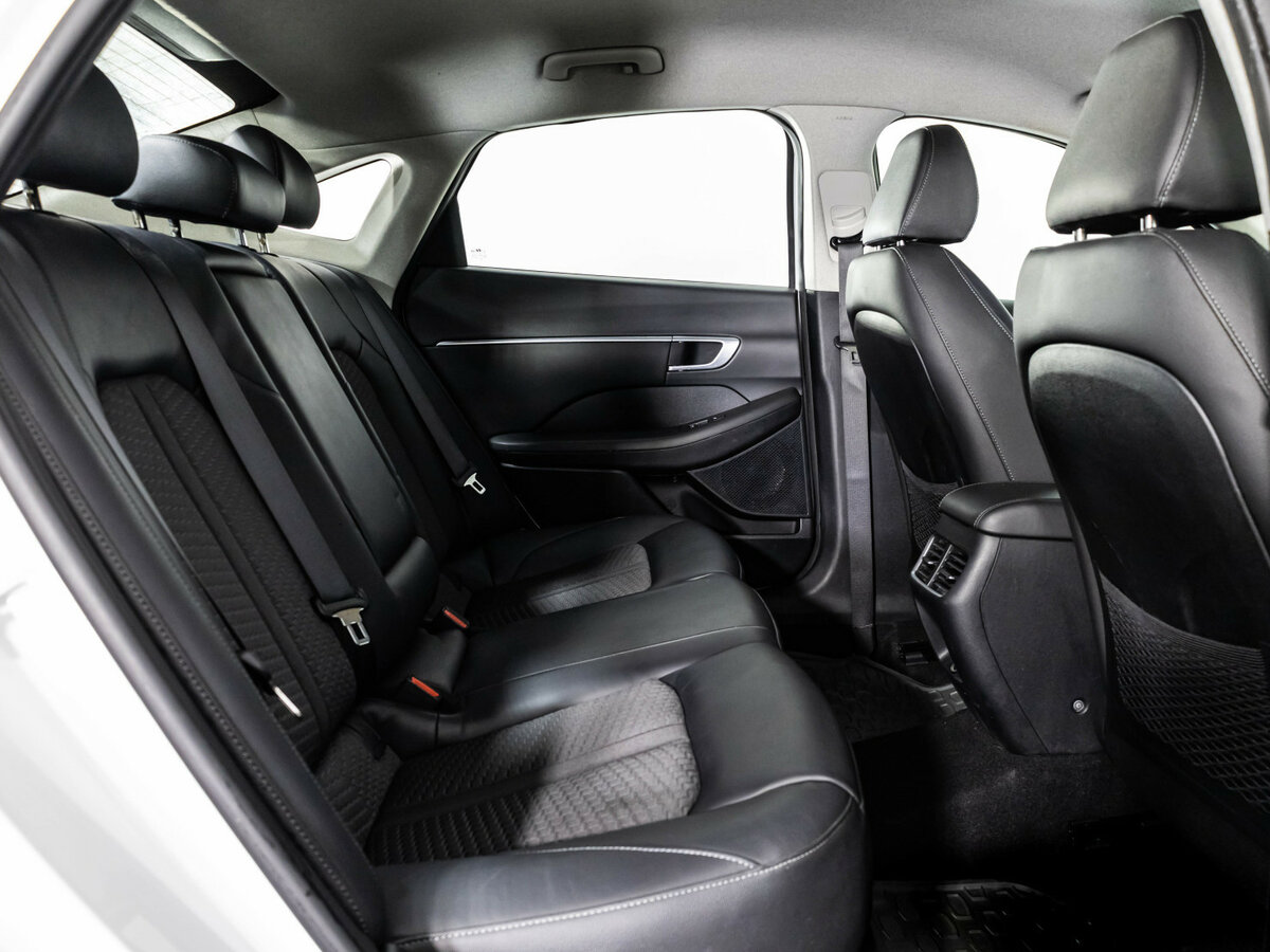 Hyundai Sonata с пробегом — 2020 год. Фото: #14