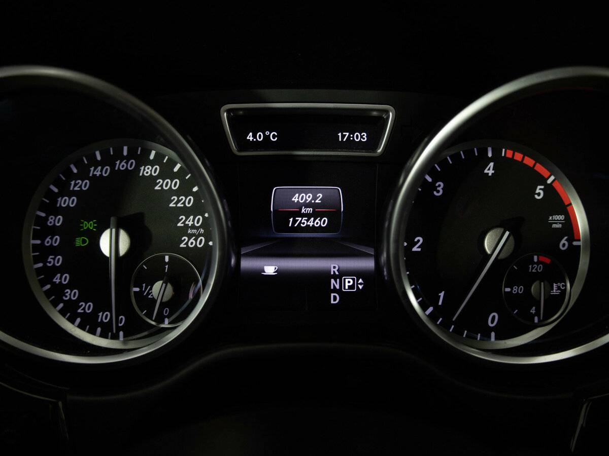 Mercedes-Benz GL-Класс с пробегом — 2013 год. Фото: #6