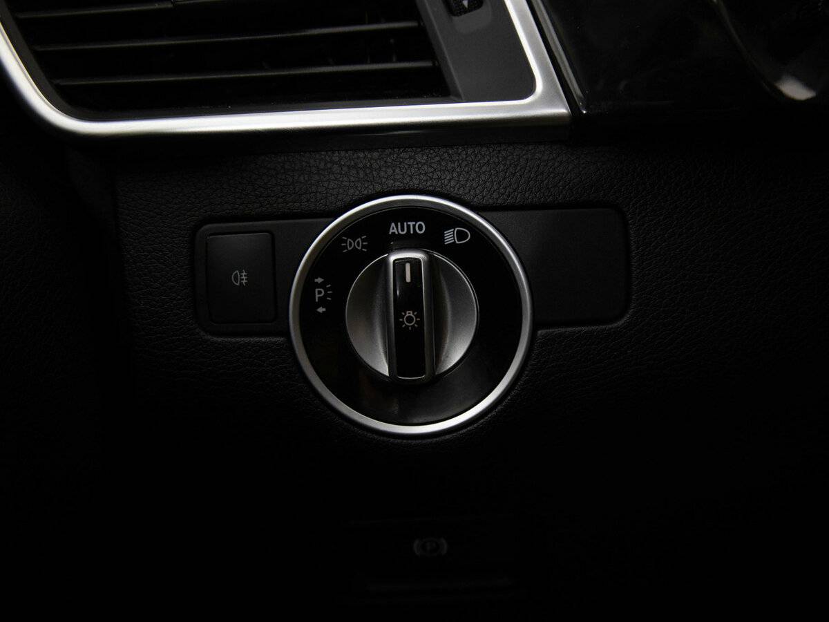 Mercedes-Benz GL-Класс с пробегом — 2013 год. Фото: #10