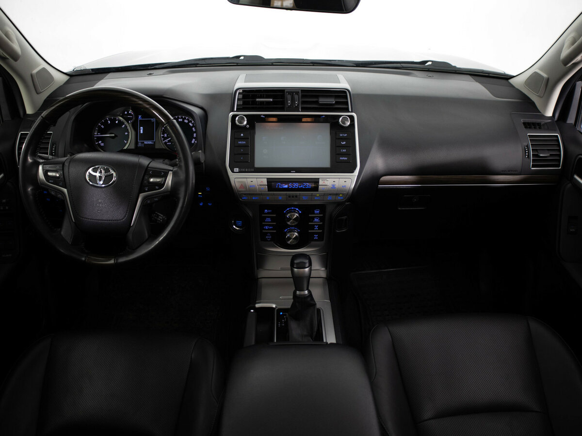 Toyota Land Cruiser Prado с пробегом — 2018 год. Фото: #8
