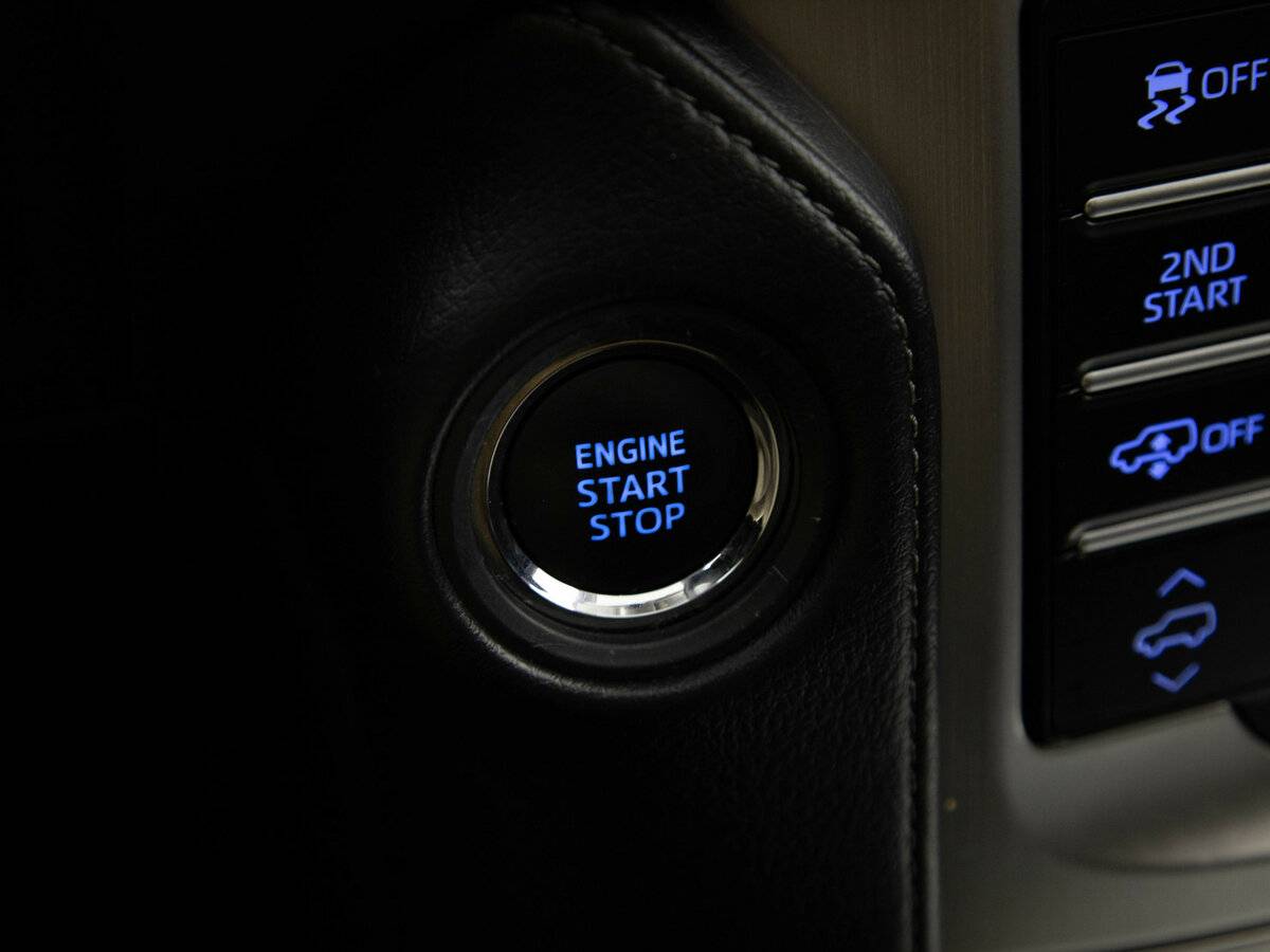 Toyota Land Cruiser Prado с пробегом — 2018 год. Фото: #13