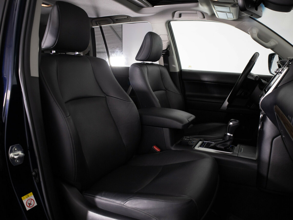 Toyota Land Cruiser Prado с пробегом — 2018 год. Фото: #17