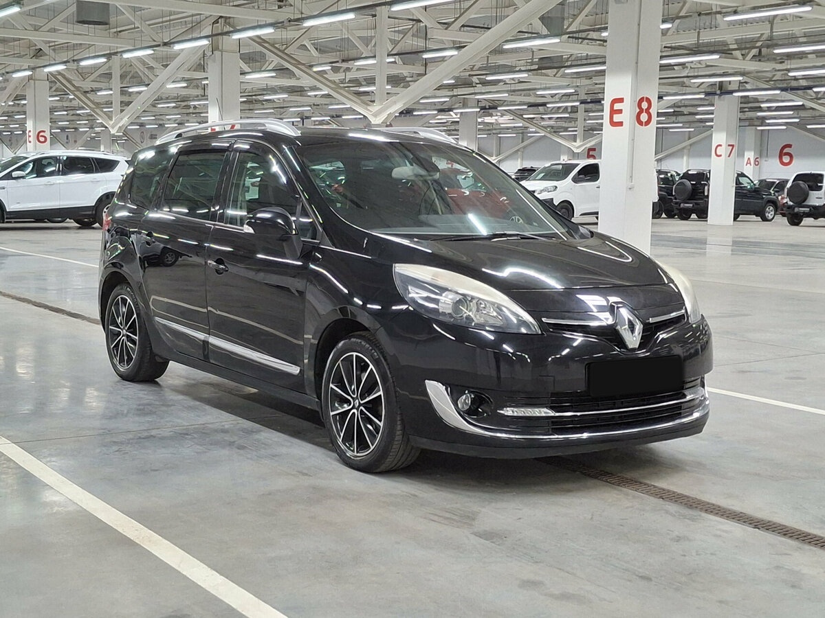 Renault Scenic с пробегом — 2013 год. Фото: #2
