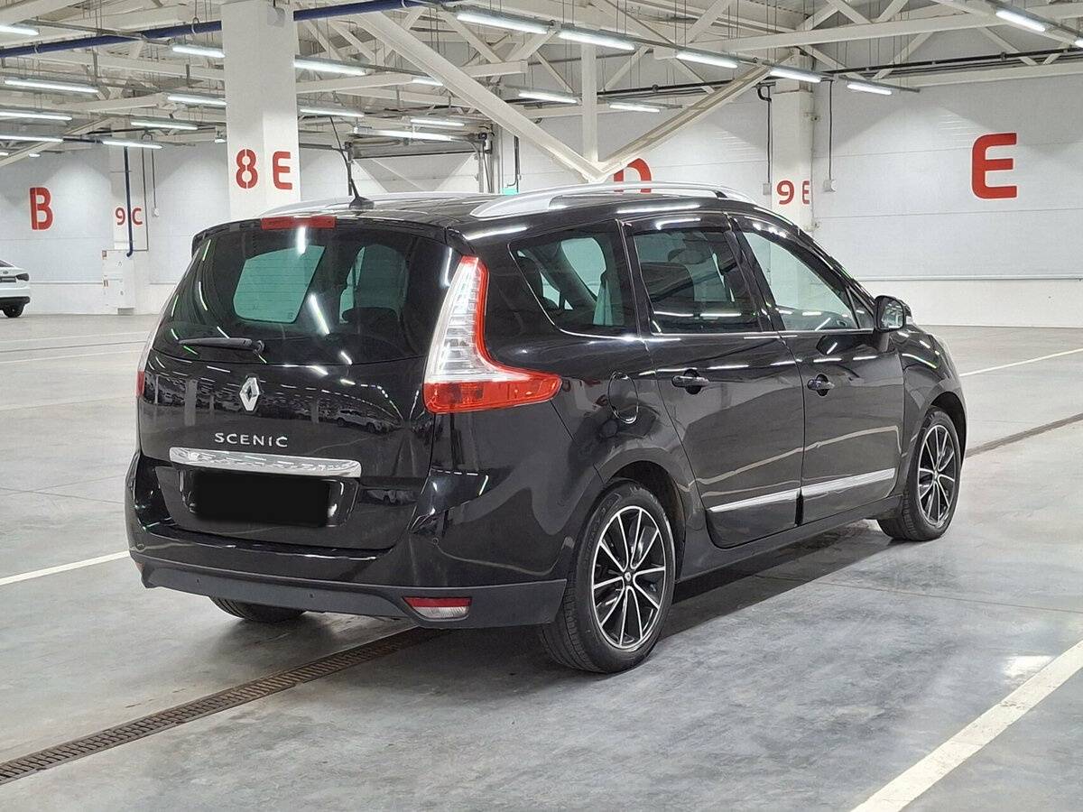Renault Scenic с пробегом — 2013 год. Фото: #4