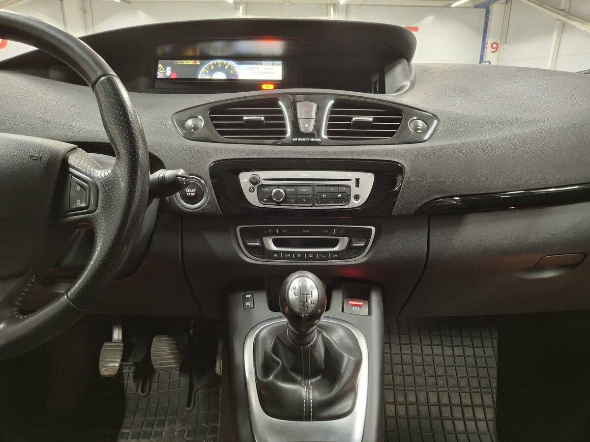 Renault Scenic с пробегом — 2013 год. Фото: #14