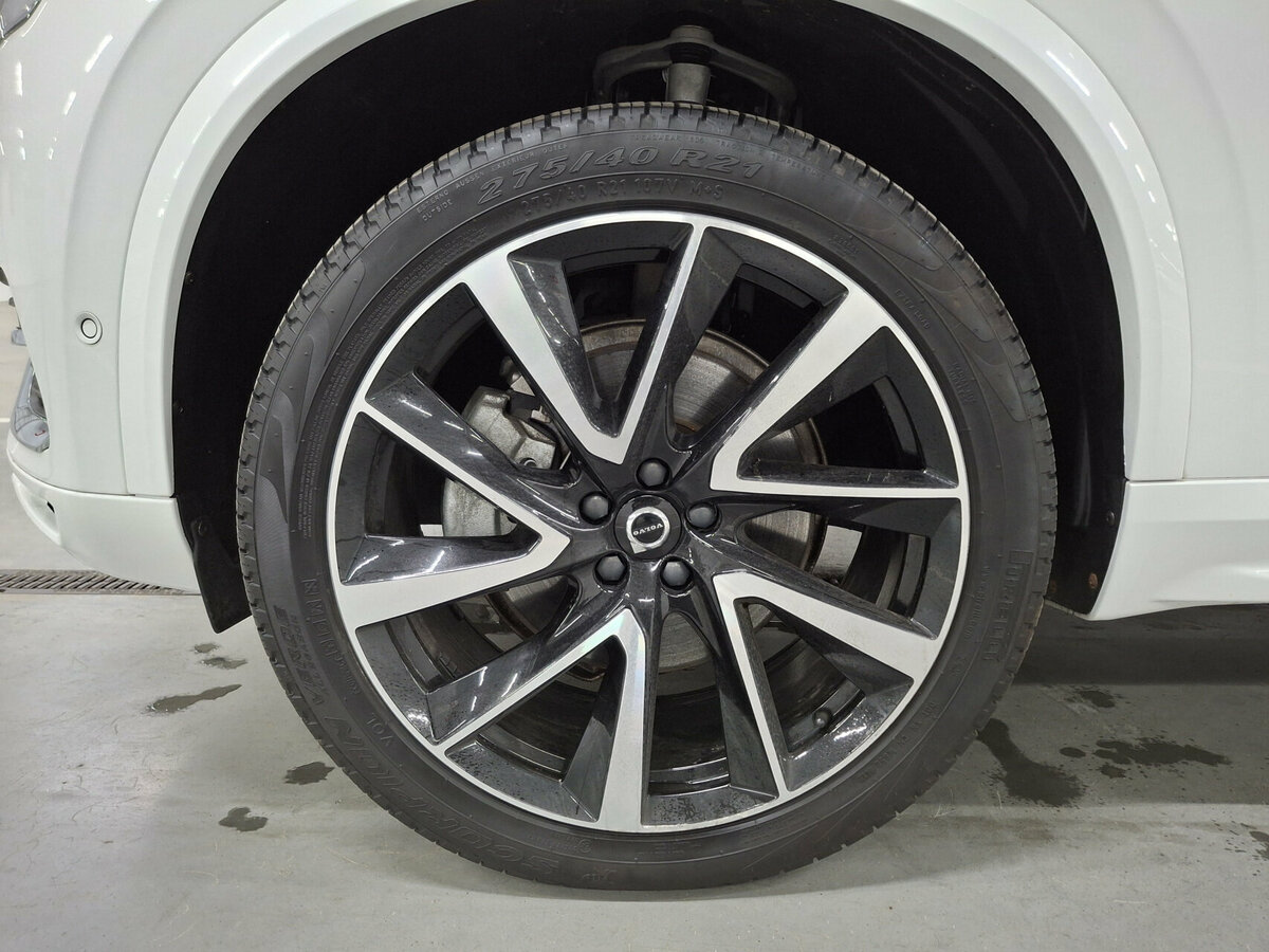 Volvo XC90 с пробегом — 2023 год. Фото: #17