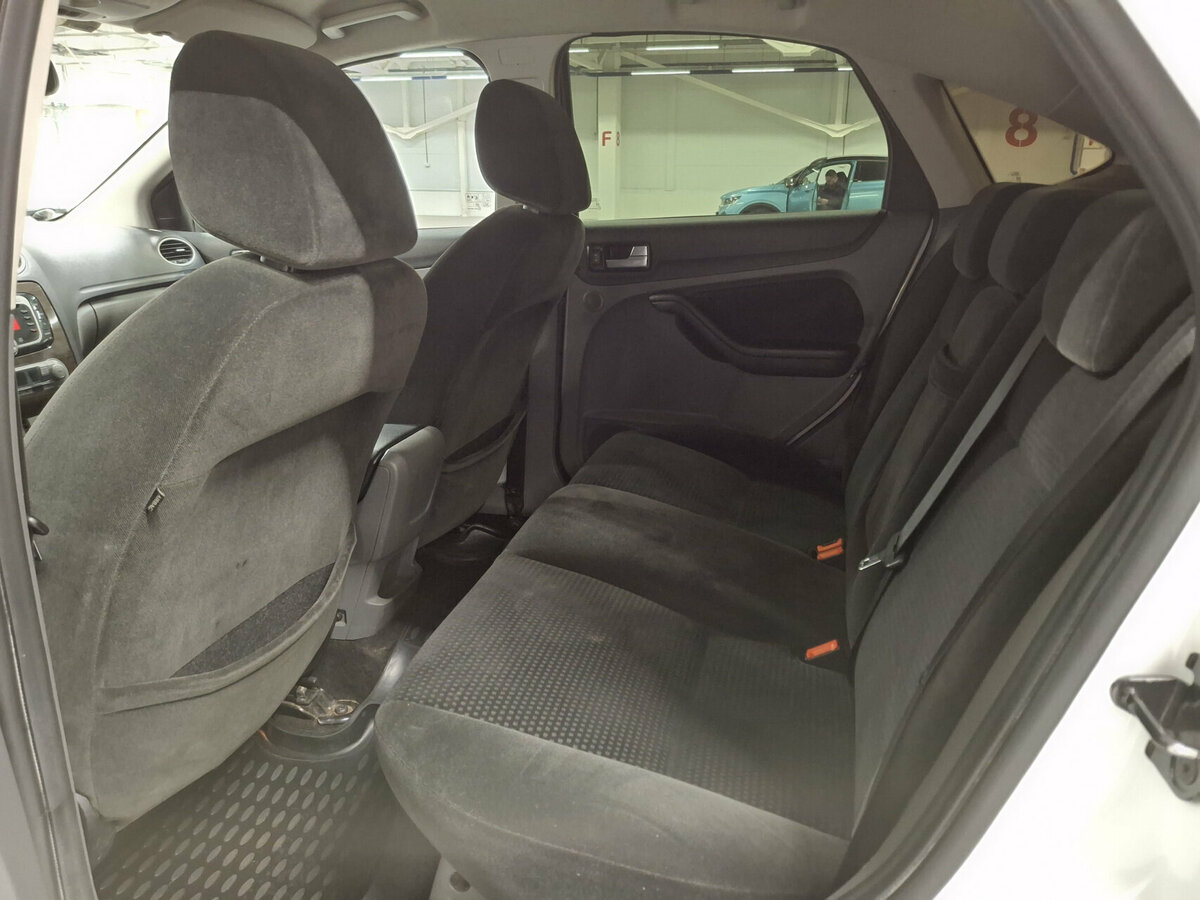 Ford Focus с пробегом — 2008 год. Фото: #11