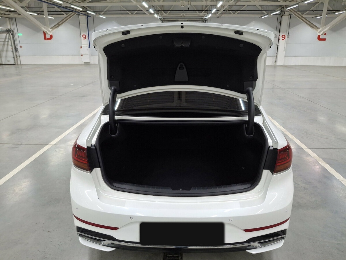 Kia K7 с пробегом — 2019 год. Фото: #9