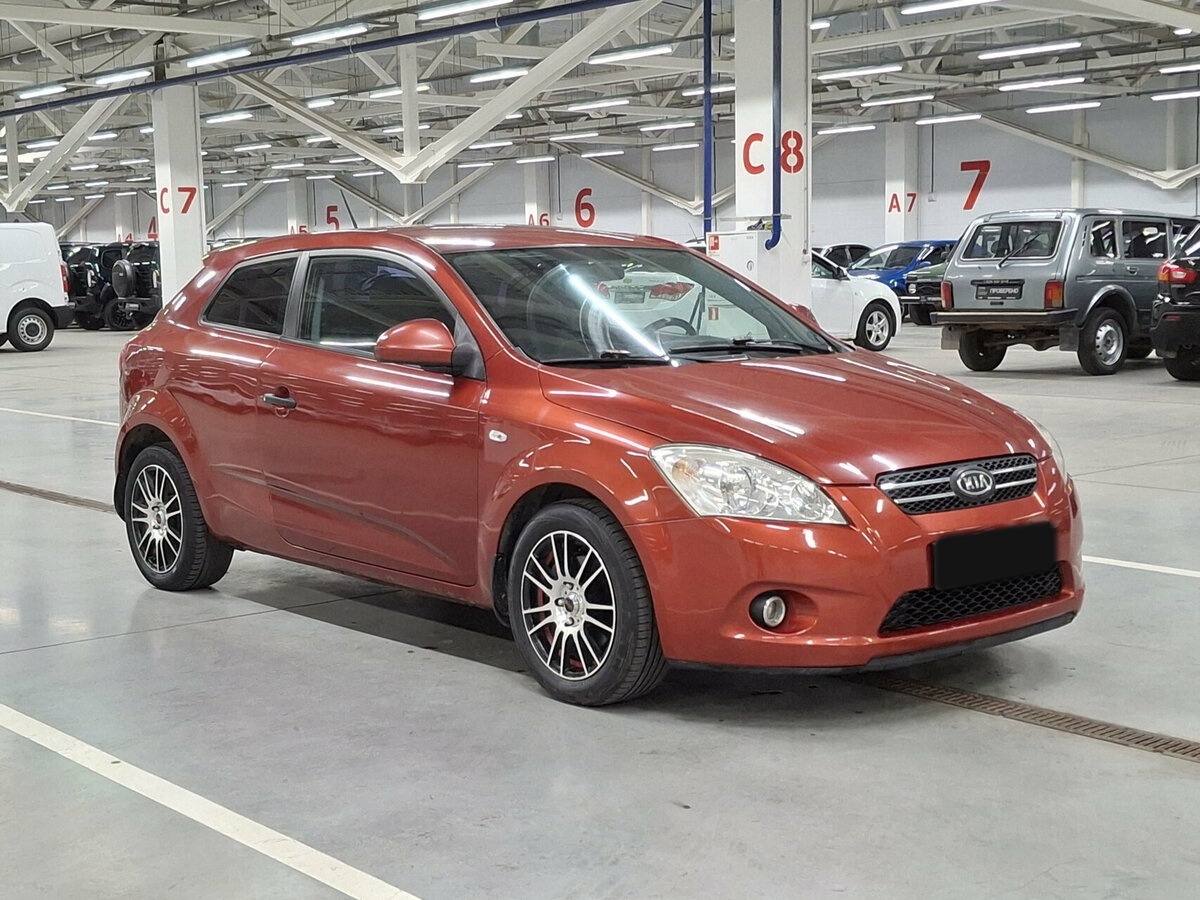 Kia Ceed с пробегом — 2008 год. Фото: #2