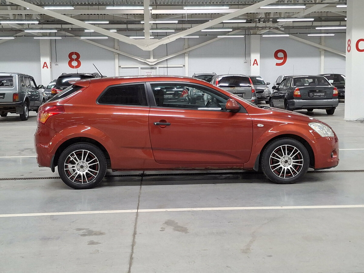 Kia Ceed с пробегом — 2008 год. Фото: #3