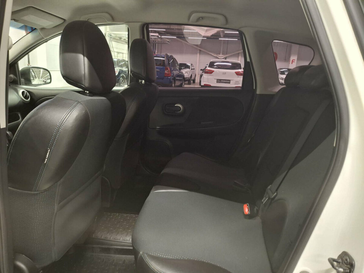 Nissan Note с пробегом — 2012 год. Фото: #11