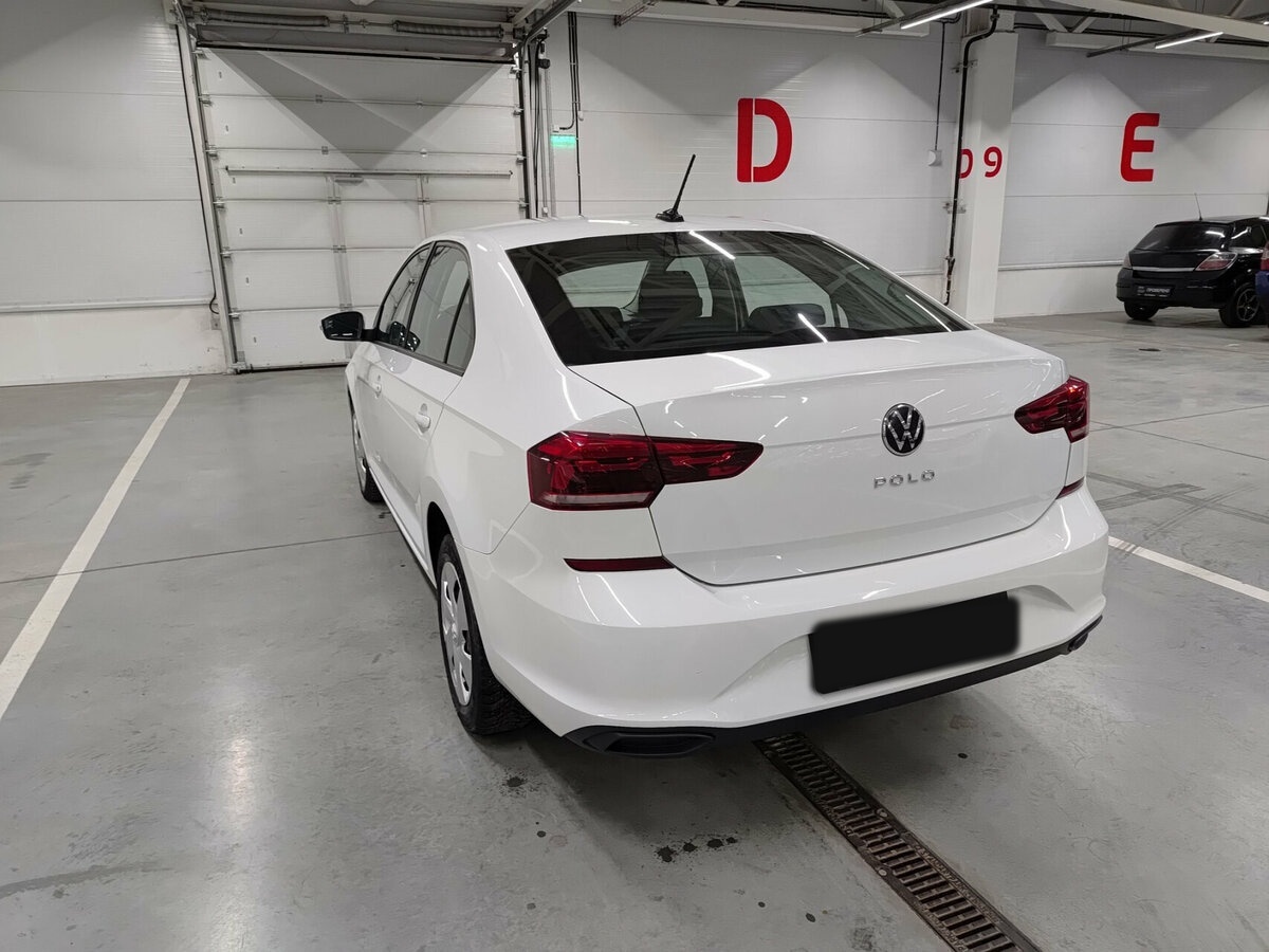 Volkswagen Polo с пробегом — 2021 год. Фото: #6