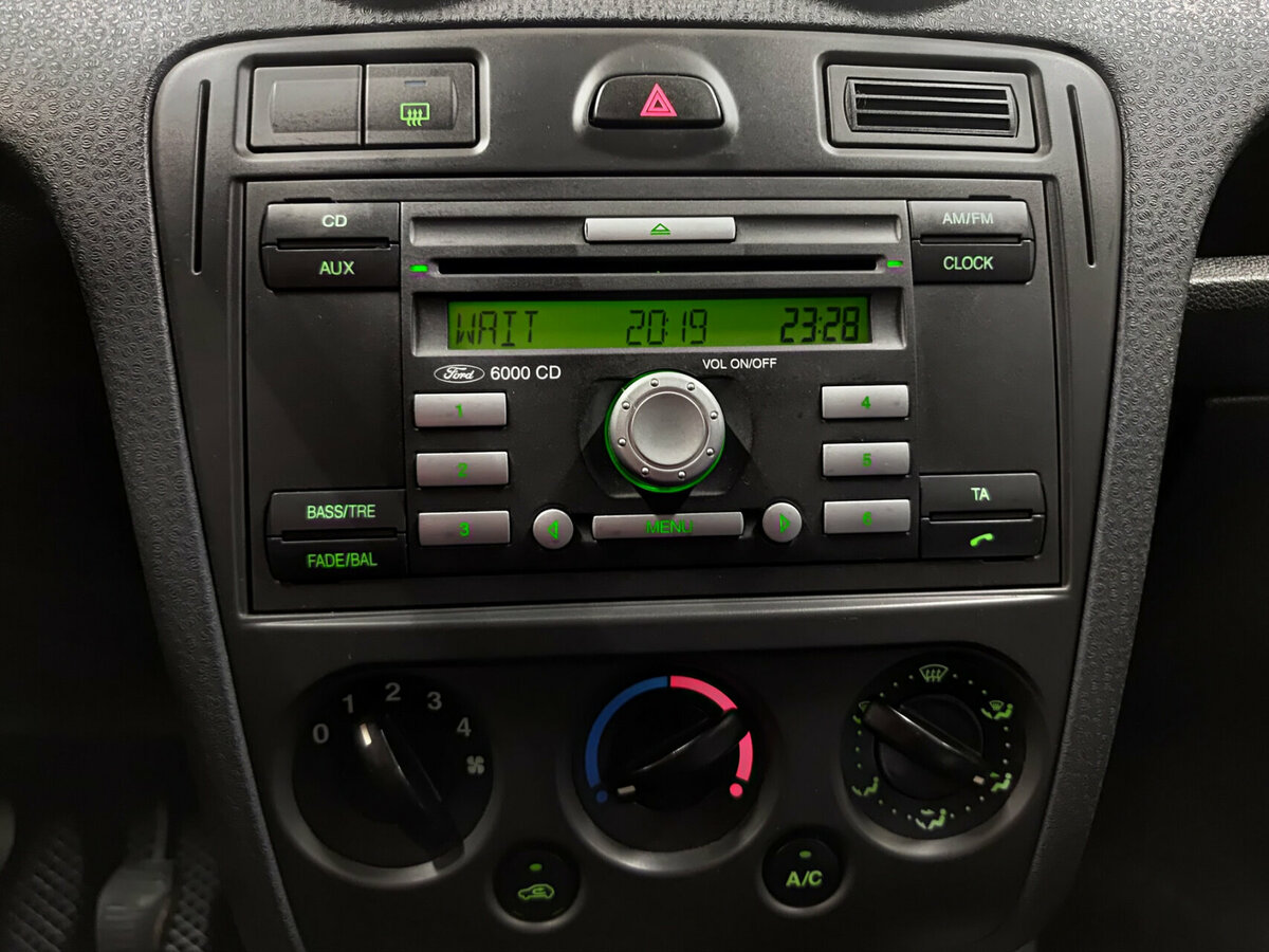 Ford Fusion с пробегом — 2008 год. Фото: #10