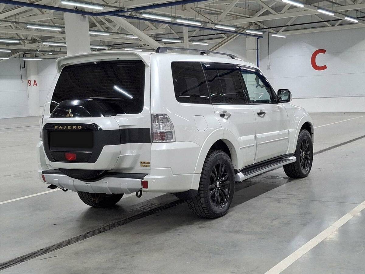 Mitsubishi Pajero с пробегом — 2020 год. Фото: #4