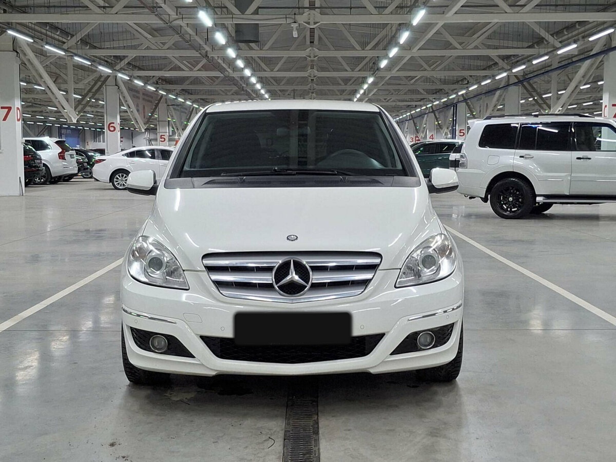 Mercedes-Benz B-Класс с пробегом — 2011 год. Фото: #1