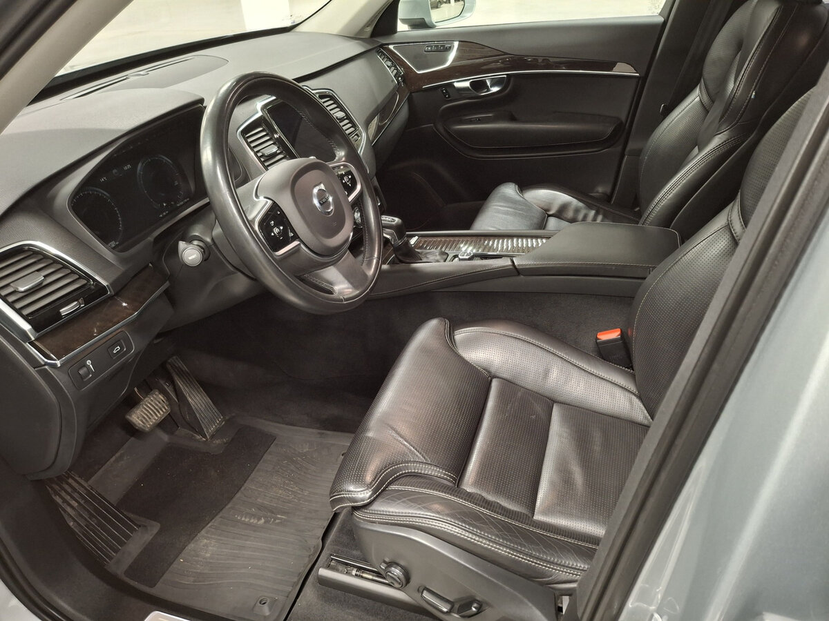 Volvo XC90 с пробегом — 2017 год. Фото: #15