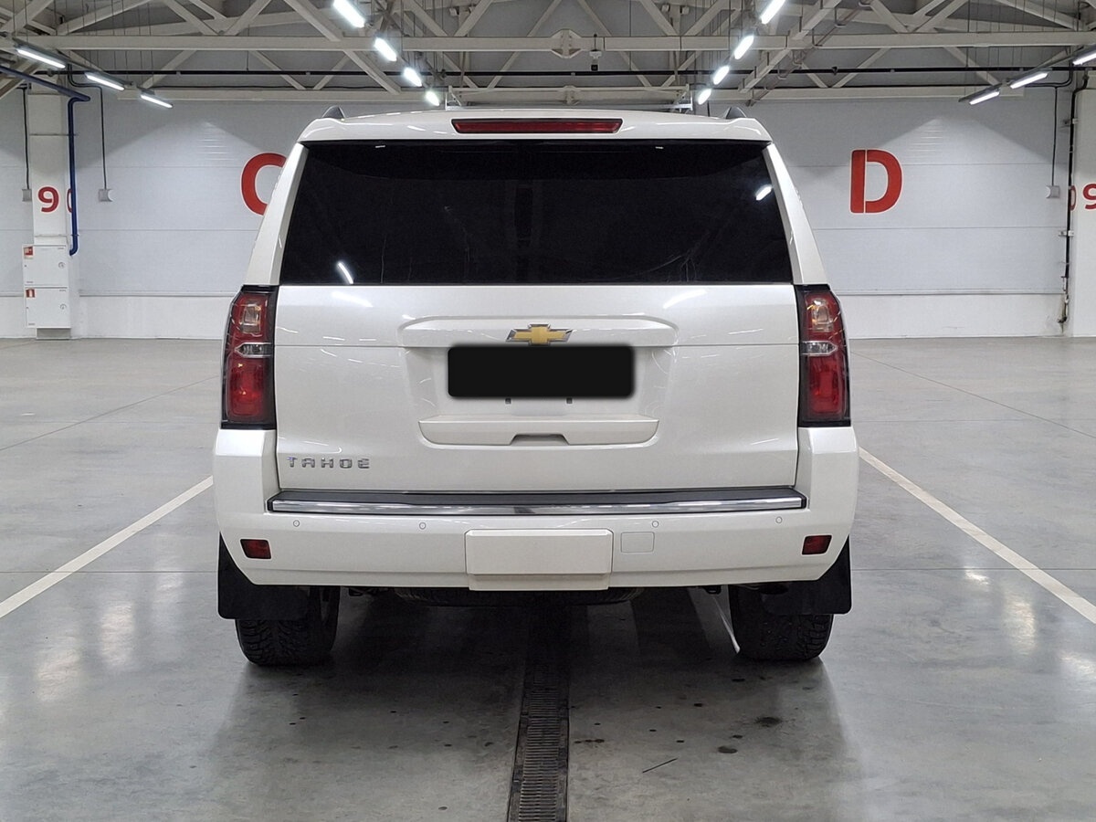 Chevrolet Tahoe с пробегом — 2015 год. Фото: #5