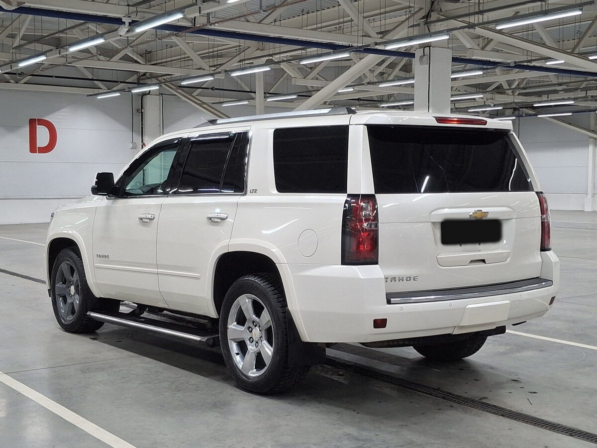 Chevrolet Tahoe с пробегом — 2015 год. Фото: #6