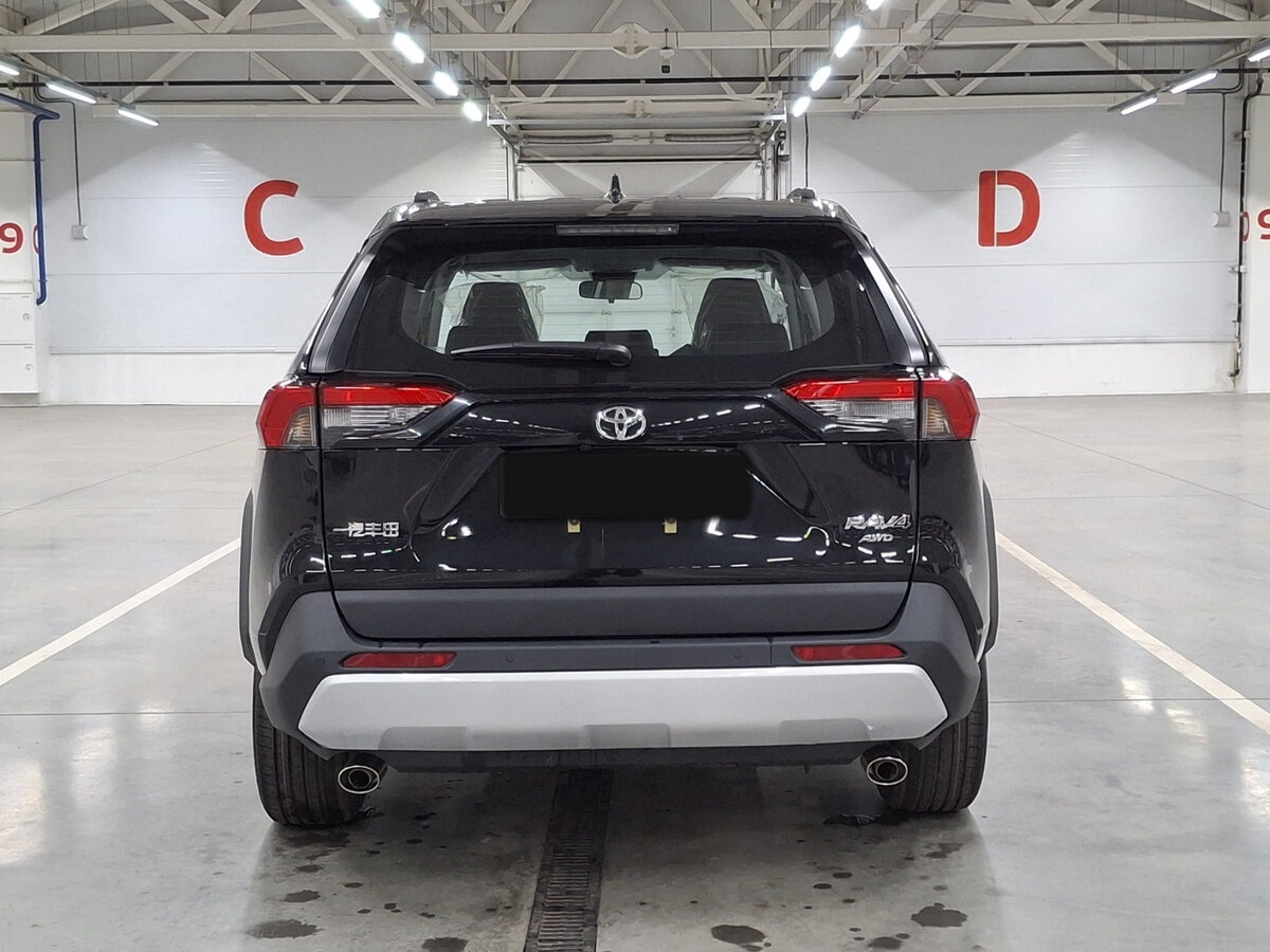 Toyota RAV4 с пробегом — 2025 год. Фото: #5